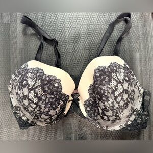 Victoria’s Secret Dream Angles Perfect Coverage Bra 38D Black & Cream Lace